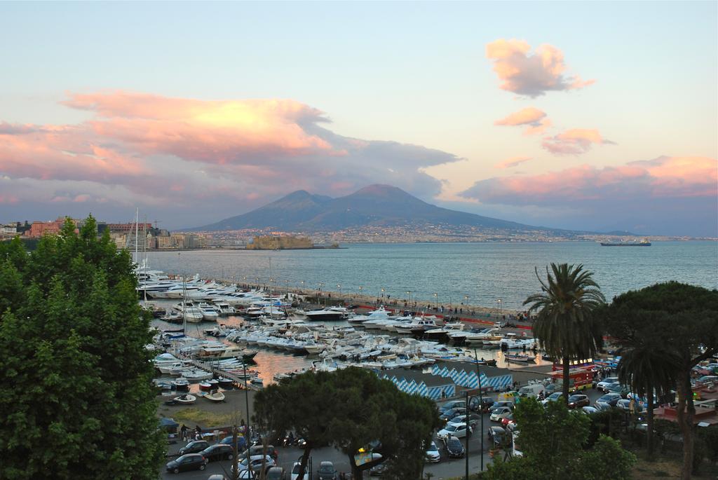 Palazzo Mele Residence Napoli Bagian luar foto